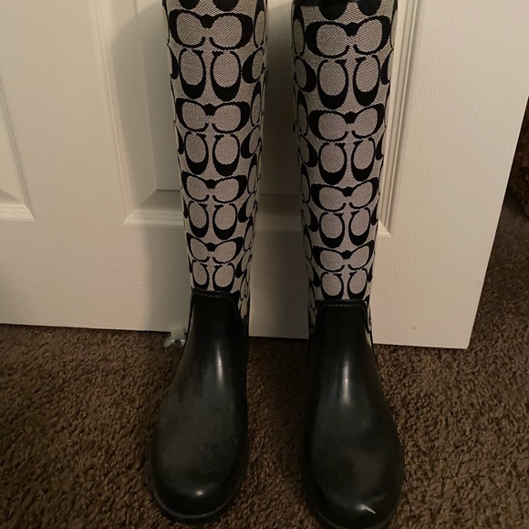 Coach Rain Boots Size 7 - Picture 4 of 5